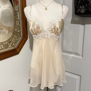 Belle Nuit Yellow Cream Satin & Sheer Mesh Floral Embroidered Lace Lingerie Slip